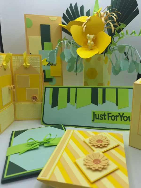 About us background flower and cards