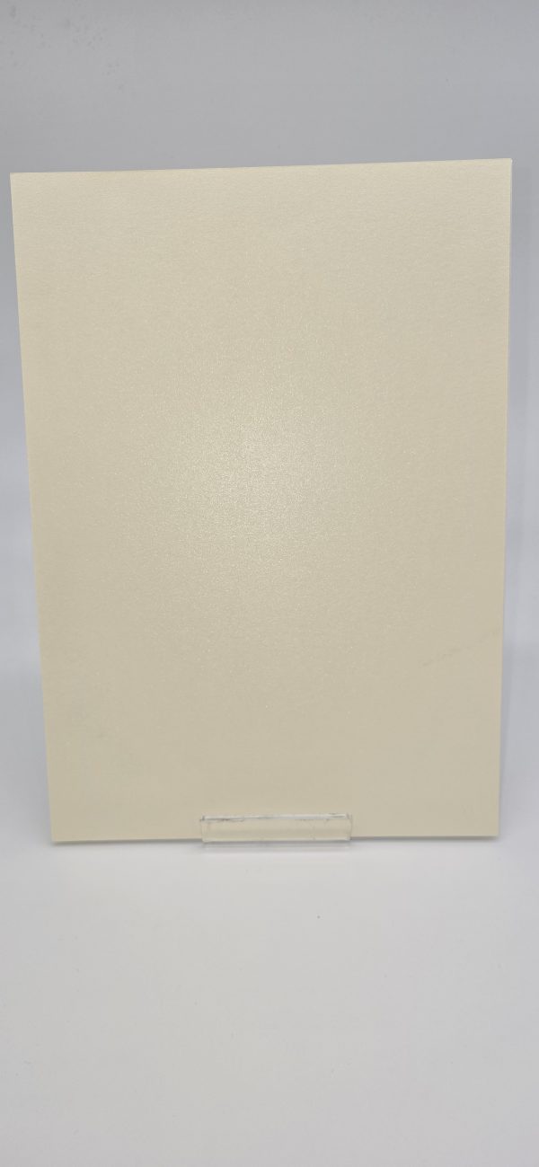 Pearlescent Moonlit Ivory 300gsm Pack 20 - Image 5